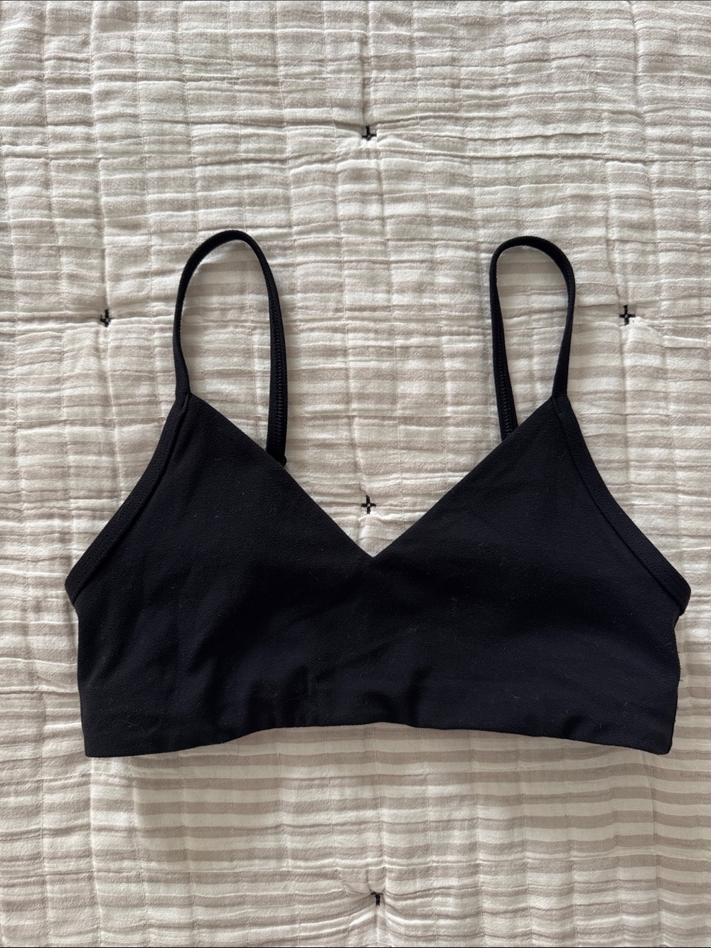 Aritzia TNA Butter Hold Tight Bra Top - Size XS